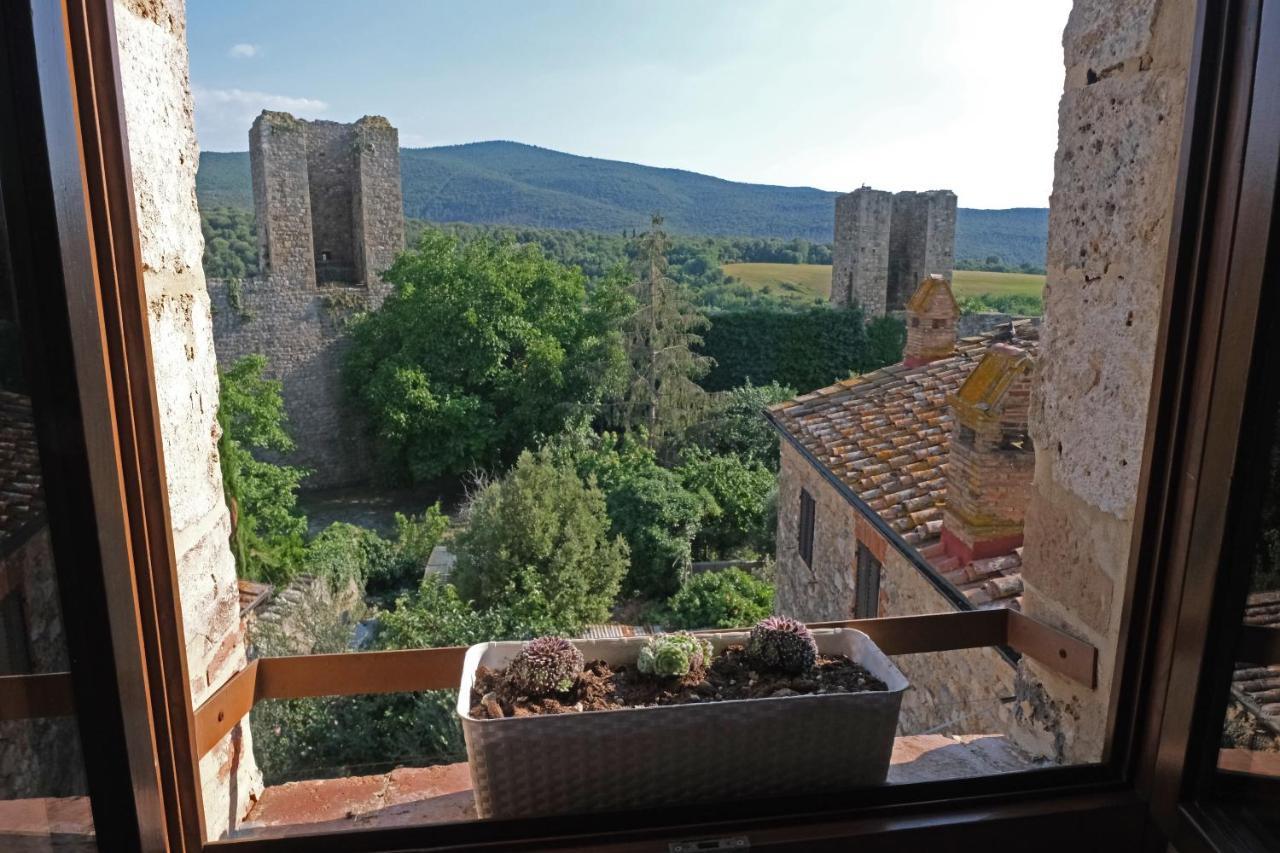 Rooms And Wine Al Castello Monteriggioni Eksteriør billede