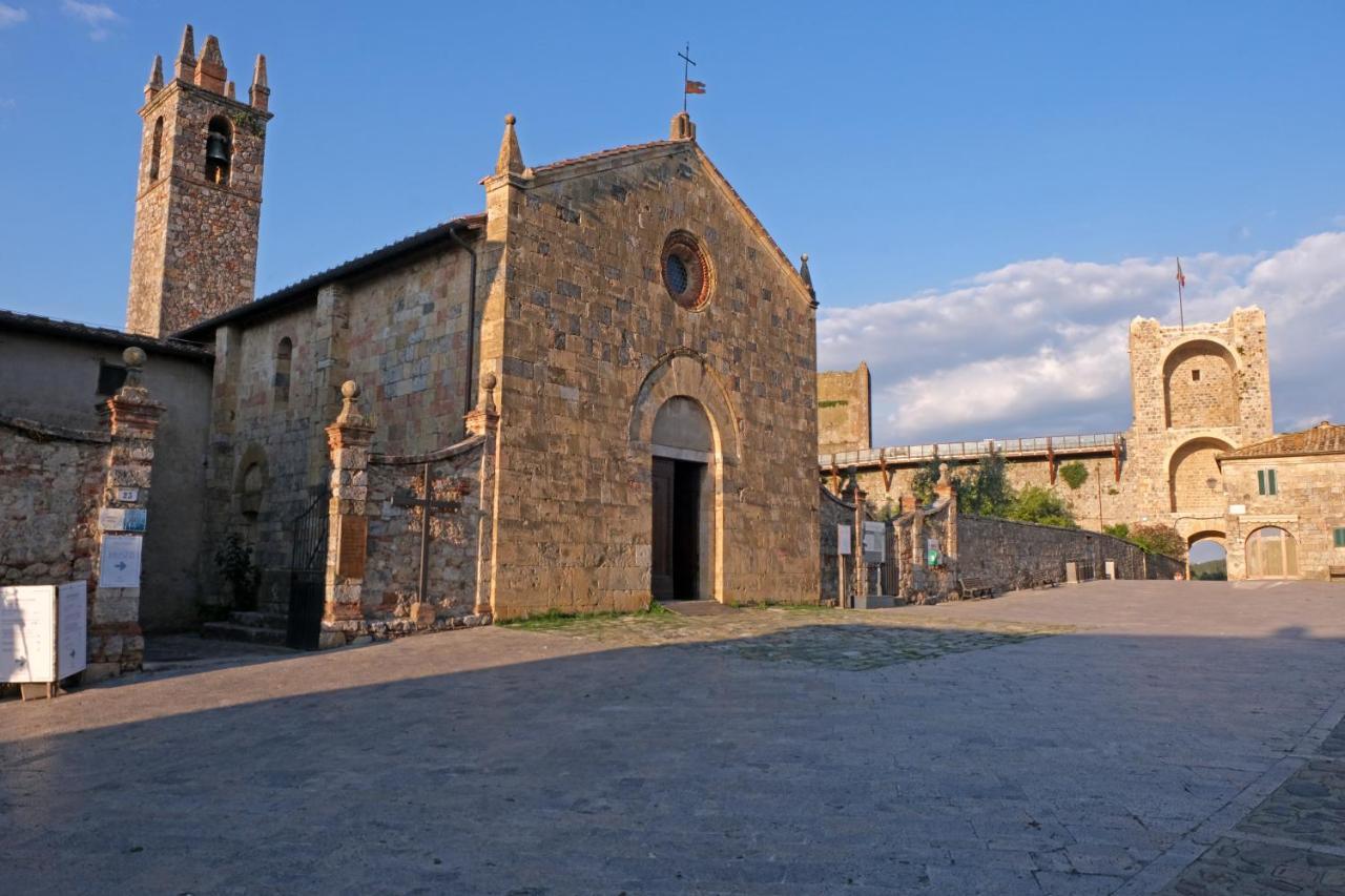 Rooms And Wine Al Castello Monteriggioni Eksteriør billede