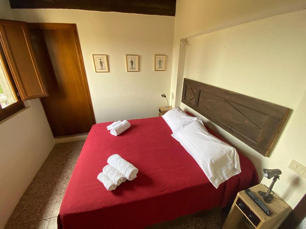 Rooms And Wine Al Castello Monteriggioni Eksteriør billede