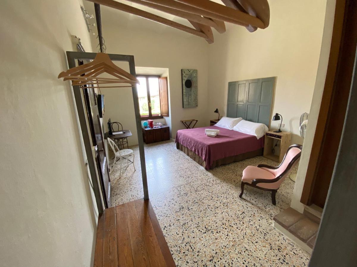 Rooms And Wine Al Castello Monteriggioni Eksteriør billede