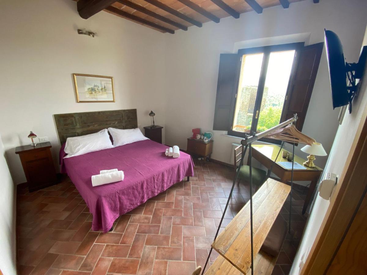 Rooms And Wine Al Castello Monteriggioni Eksteriør billede
