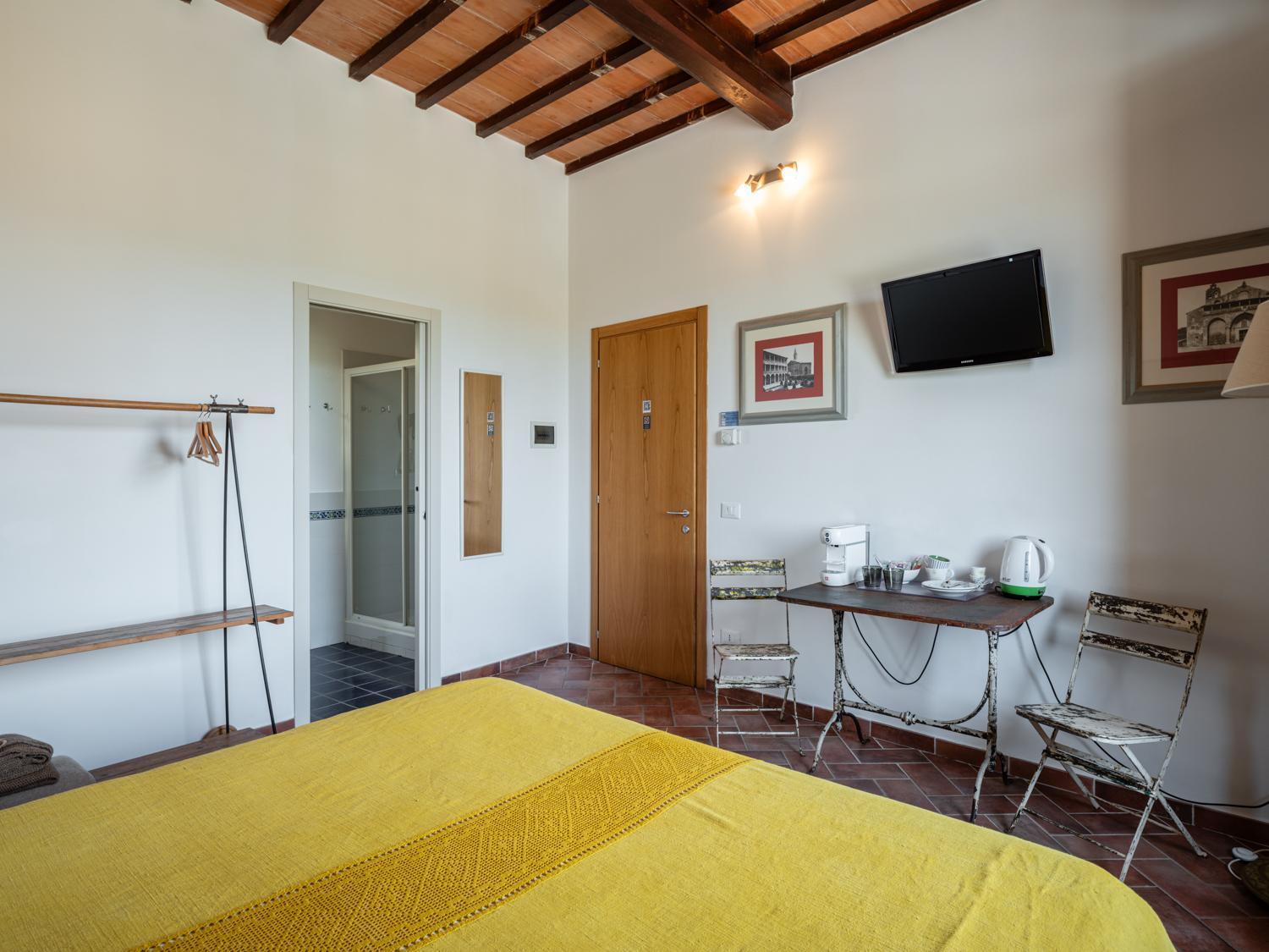 Rooms And Wine Al Castello Monteriggioni Eksteriør billede